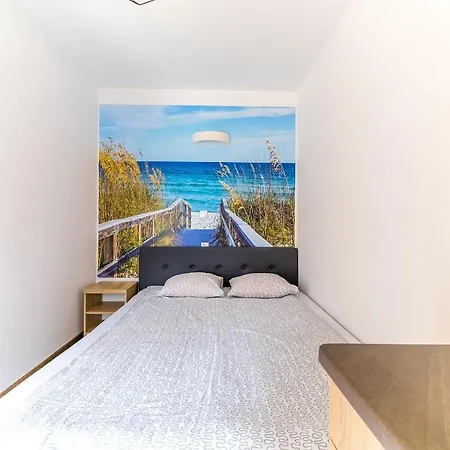 Maryla - Apartamenty I Pokoje - Idealne Dla Rodzin Z Dziecmi منزل للإقامة أوستروفو