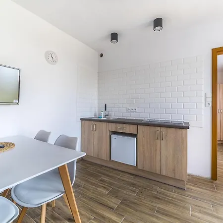 Maryla - Apartamenty I Pokoje - Idealne Dla Rodzin Z Dziecmi * أوستروفو