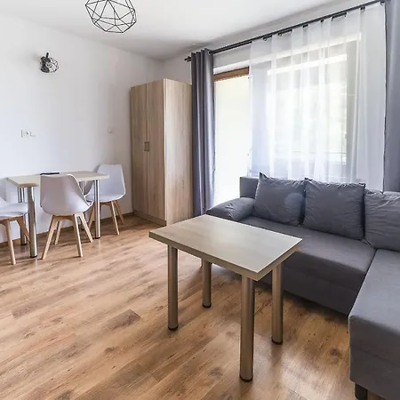 Maryla - Apartamenty I Pokoje - Idealne Dla Rodzin Z Dziecmi منزل للإقامة أوستروفو
