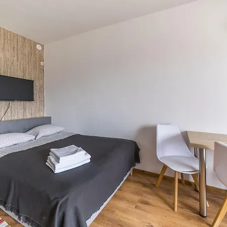 Maryla - Apartamenty I Pokoje - Idealne Dla Rodzin Z Dziecmi * Ostrowo (Puck)